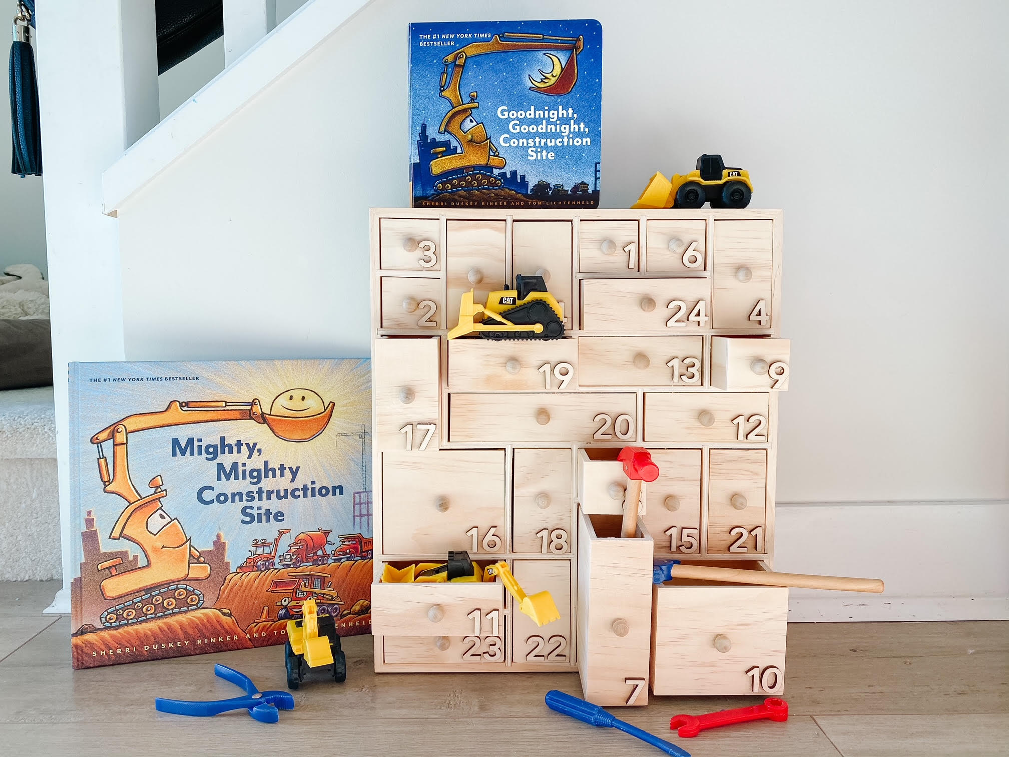DIY Advent Calendar Kit/ Desktop Organiser/ Apothecary Cabinet (handles not glued on)